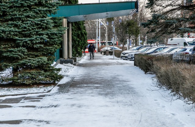 Atak zimy w Gdańsku [3.01.2019]. Utrzymaniem zimowym objęte zostały m.in. przystanki, schody, kładki, tunele, chodniki, główne trasy rowerowe. Szacowane koszty akcji to ok. 320-350 tysięcy zł