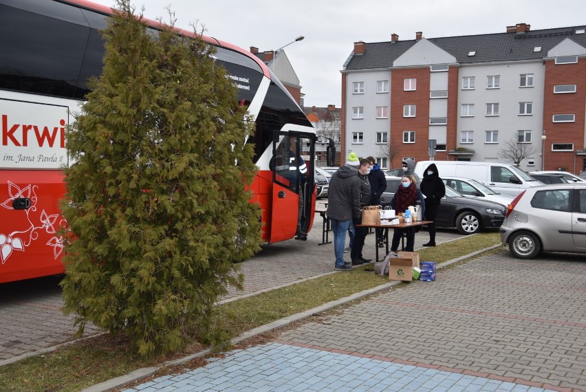 Grodzisk Wielkopolski: Podczas akcji oddawania krwi zebrano prawie 15 litrów życiodajnego płynu