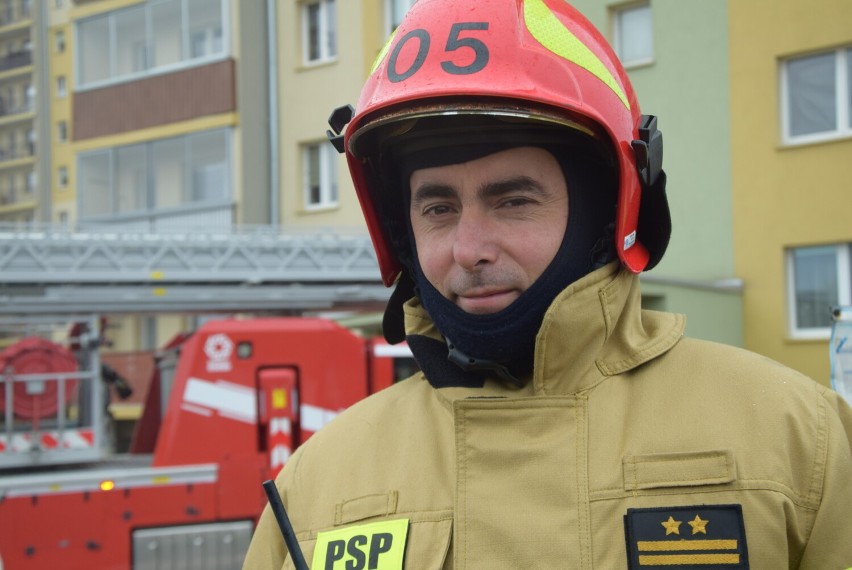 42-metrowy nowy podnośnik sieradzkich strażaków w akcji