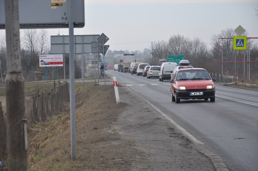 Strzegom: Protest strzegomskich rolników. Blokowali drogę!