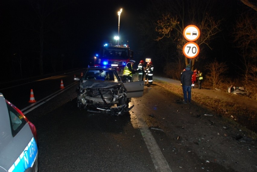 Powiat tczewski: śmiertelne wypadki w Nowy Rok. Co ustaliła policja? [ZOBACZ ZDJĘCIA]