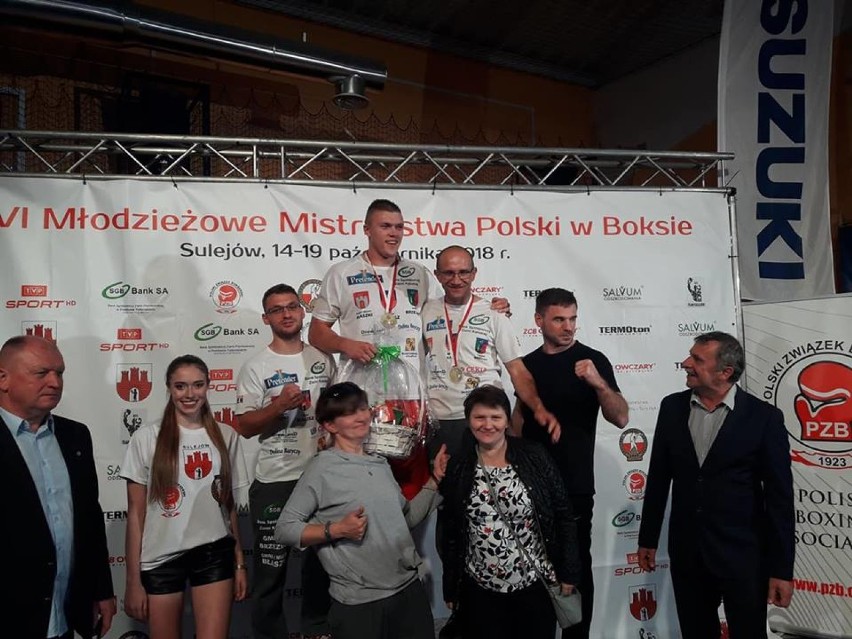 Aleksander Stawirej młodzieżowym mistrzem Polski w boksie...