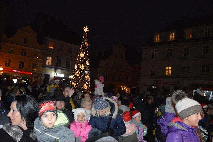 To już dziewiąta świąteczna iluminacja Brzegu.