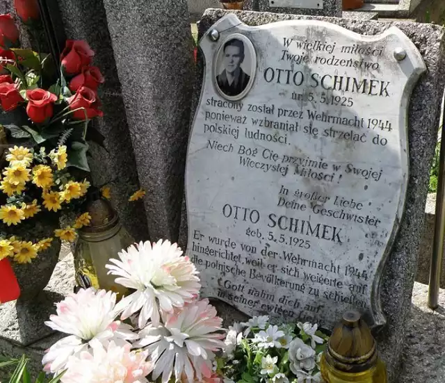 Gr&oacute;b Otto Schimka na machowskim cmentarzu