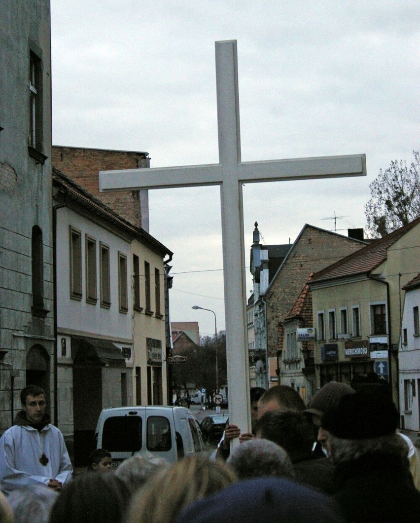 Procesja Drogi Krzyżowej przeszła ulicami Międzychodu