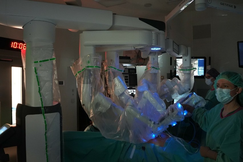 Robot da Vinci służy pacjentkom w Wojewódzkim Szpitalu...