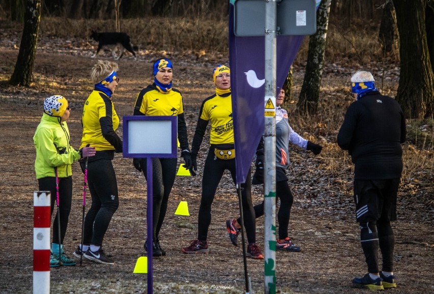 72. Parkrun w Lesie Aniołowskim w Częstochowie. Tym razem na starcie stanęło ok. 30 biegaczy