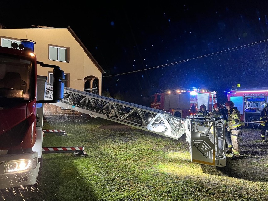 Interwencja strażaków w Hruszowicach w powiecie przemyskim.