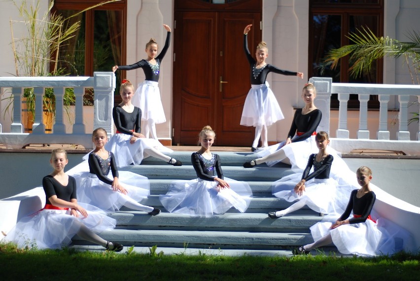 Studio Tańca Grawitan: Baletnice z Poniatowej na...