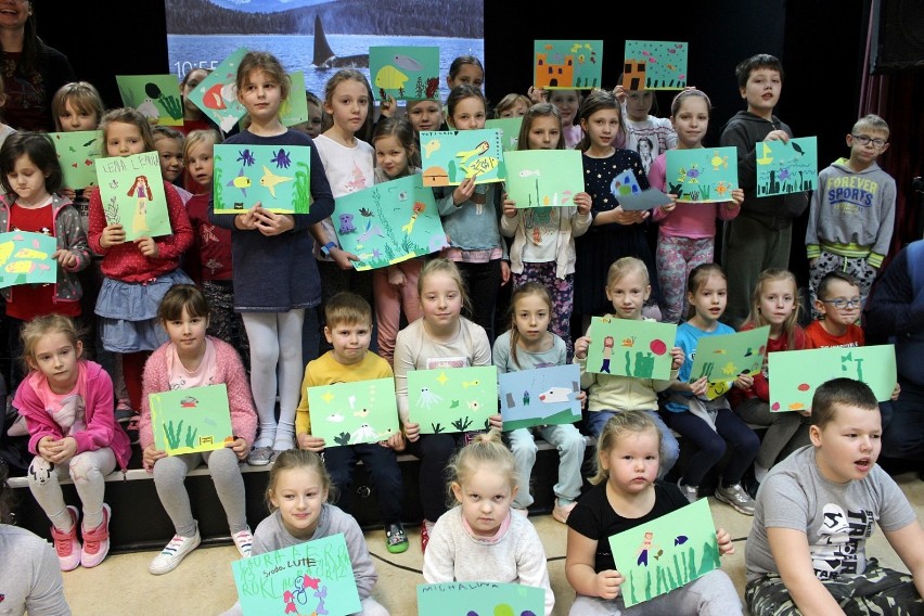 Ferie zimowe 2019 w Rumi Janowie. Tym dzieciom można tylko pozazdrościć! ZDJĘCIA