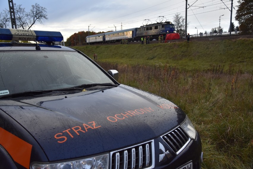 Pod kołami pociągu w Tarnowie zginął mężczyzna