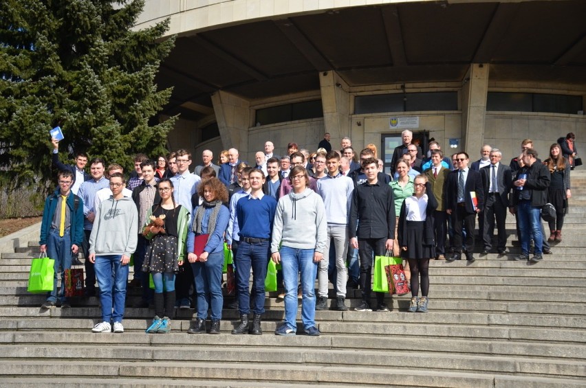 Finał 61. Olimpiady Astronomicznej w Planetarium Śląskim...