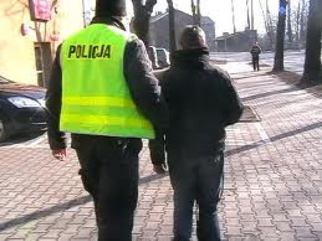 Dwóch włamywaczy w rękach policji