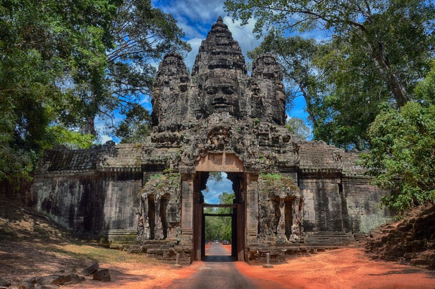 Angkor Wat (Kambodża) może pochwalić się identycznym...