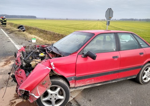 Do wypadku doszło w poniedziałek po godzinie 12:30 na drodze wojew&oacute;dzkiej 414 na wysokości miejscowości Łącznik.