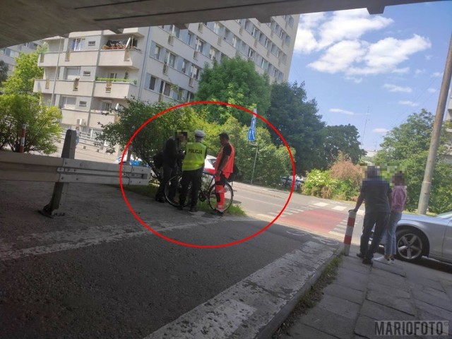 Wypadek na rondzie pod estakadą w Opolu.