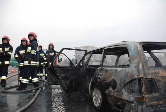 W piątek, 13 lipca, w godz. 16-19.30. na MOP-ie „Rudka” przy autostradzie A4 (kier. Kraków) odbędzie się szkolenie w ramach akcji „Pierwszopomocni na drodze”. Dlaczego warto się szkolić? Wystarczy spojrzeć na zdjęcia z wypadków na A4.