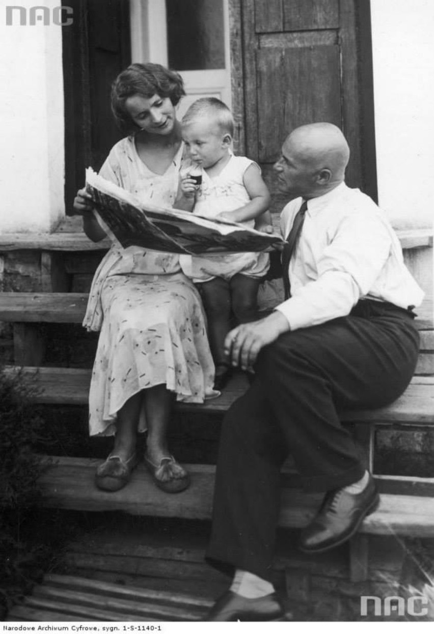 Franciszek Żwirko z żoną Agnieszką i synkiem Henrykiem,...