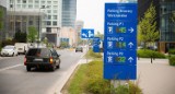 18 parkingów zyska tablice z informacją o wolnych miejscach. Warszawa wdroży cały system smart city. Znamy lokalizacje