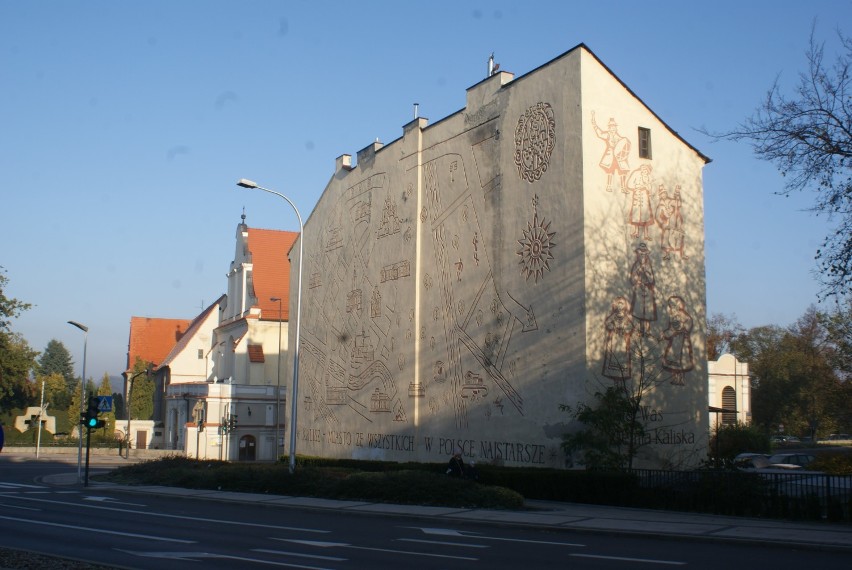 Sgraffito na ścianie kamienicy przy ulicy Stawiszyńskiej, to jeden z symboli Kalisza