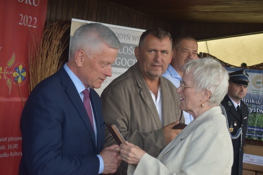 Podczas jubileuszu Kółka Włościanek nie zabrakło odznaczeń i podziękować