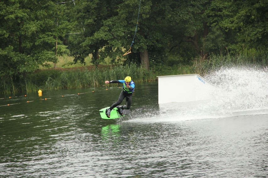 W  Kłodawie powstał WakePark [wideo]