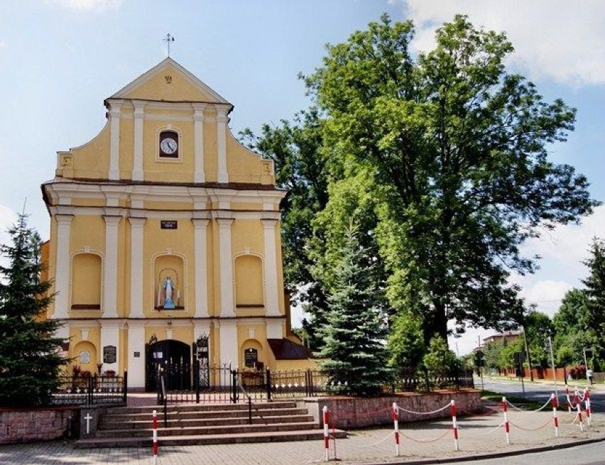 Kościół parafialny Narodzenia NMP w Lutomiersku.Fot. Mariusz...