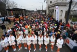 Bieg na Piątkę. Tysiące biegaczy na ulicach stolicy. Szukajcie się na zdjęciach!