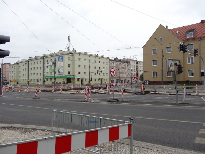 Powodem wstrzymania prac na ulicy Dąbrowskiego przez byłego...