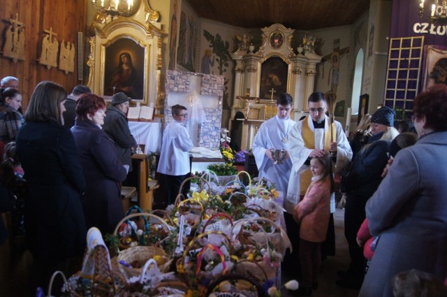 Wielkanoc 2017 w Radomsku: Święcenie pokarmów