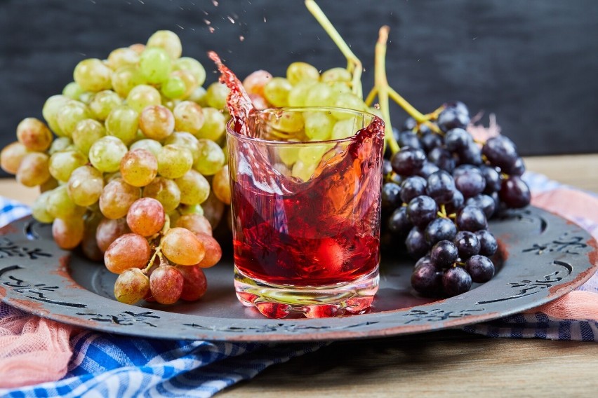 Jeżeli nie wiesz, co zrobić z nadmiarem winogron z ogrodu...