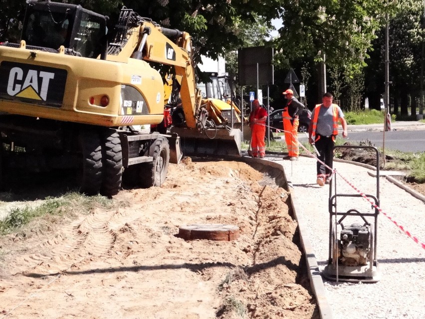 Nowa trasa rowerowa powstaje obok pomnika Stanisława...