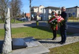 W Błaszkach oddano hołd ofiarom mordu w Katyniu i katastrofy w Smoleńsku (zdjęcia)