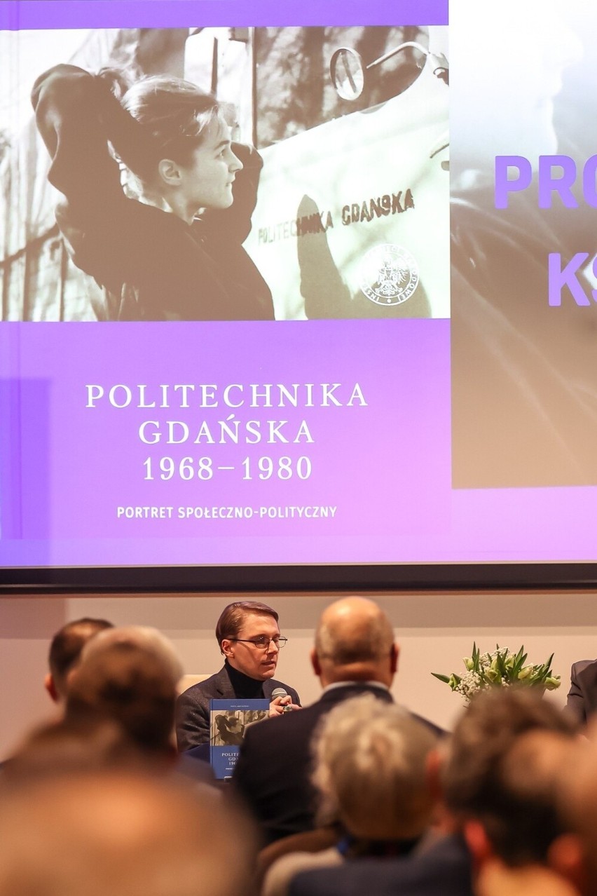 Promocja książki Piotra Abryszeńskiego pt. "Politechnika...