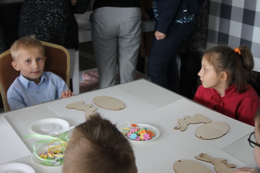 Warsztaty wielkanocne Towarzystwa Przyjaciół Dzieci w Krotoszynie [ZDJĘCIA]