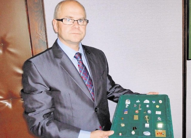 Burmistrz Jacek Gursz i jego pinsy