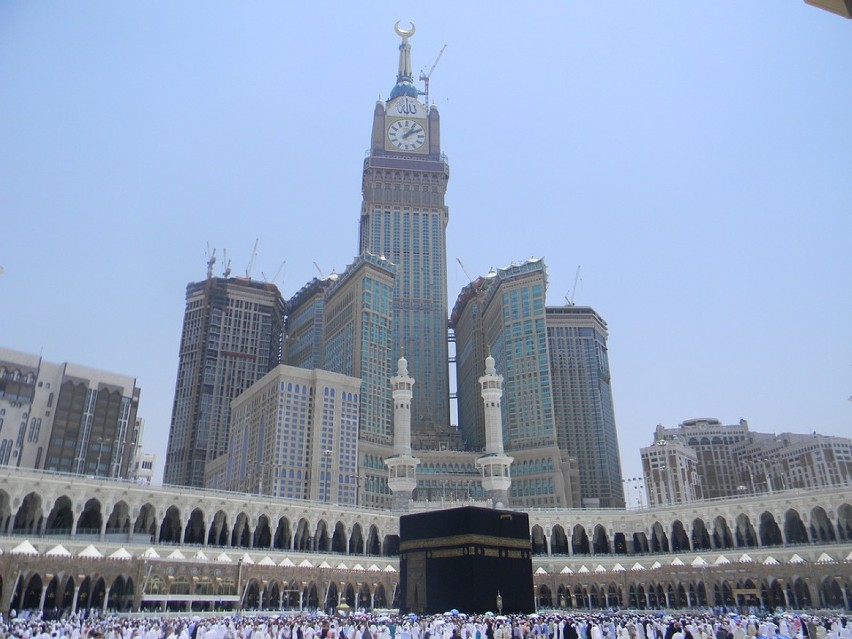 Mekka to święte miasto islamu. Wiara przekłada się także na...
