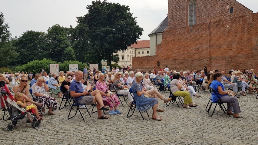 Koncert Accorinet Klezmer Band pod basztą Dorotką