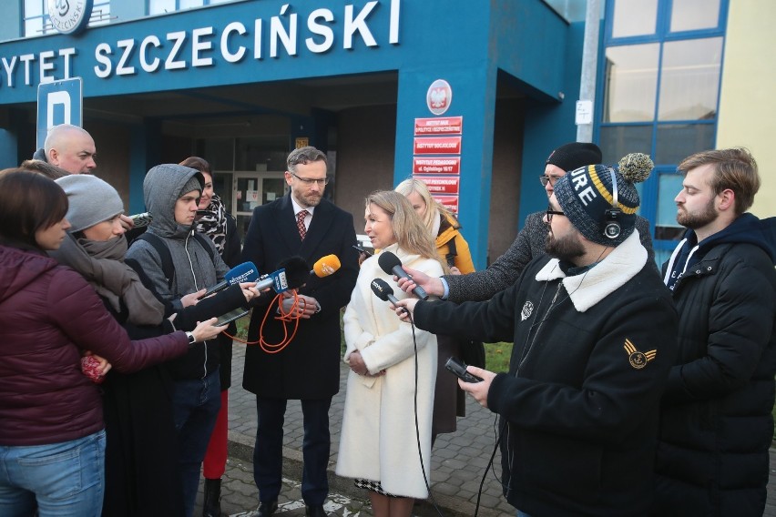 Mobilny Punkt Szczepień przy Uniwersytecie Szczecińskim już działa. "Przede wszystkim wrócicie do życia akademickiego"