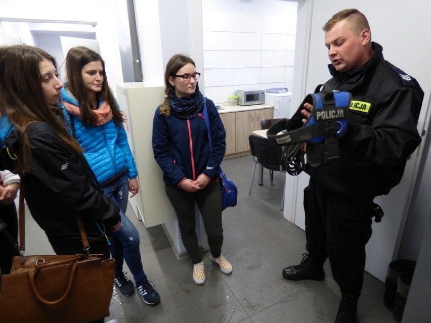 Dzień przedsiębiorczości w lęborskiej komendzie policji