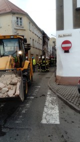 Tragedia w Mirsku. Zawaliła się kamienica po wybuchu gazu [ZDJĘCIA, WIDEO]