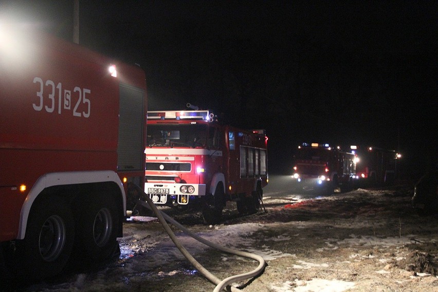 Bielsko-Biała: Nocny pożar przy ulicy Młodzieżowej [ZDJĘCIA]