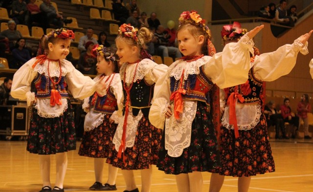 WOŚP w Chełmie - występy na Miejskiej Hali Sportowej.