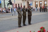 Święto Wojska Polskiego w Płocku. Uroczyste obchody święta 15 sierpnia. Uroczystości na Placu Narutowicza i wystawa terytorialsów [ZDJĘCIA]