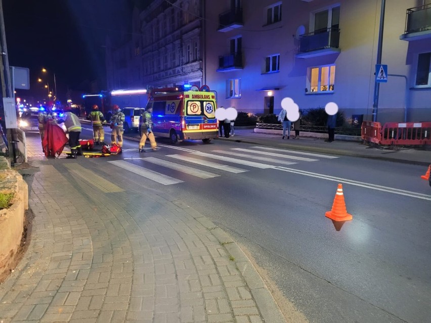 Potrącenie dwóch kobiet na ul. Bohaterów Warszawy w...