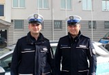 Policjanci Krzysztof Kośmider i Wojciech Piotrowski odnaleźli zaginionego 74-latka