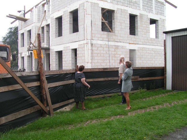 Budowa nowego budynku dla Domu Pomocy Społecznej wrze