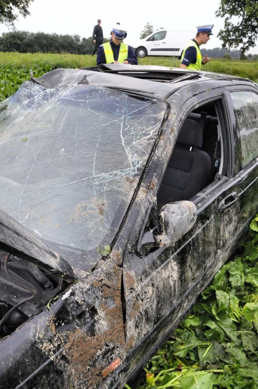 Wypadek pod Czempinem. Kierowca jest ciężko ranny 