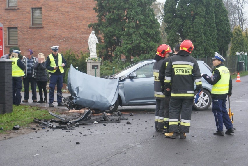 Wypadek w Czajkowie pod Kaliszem. Ciężko ranny 14-latek [FOTO]