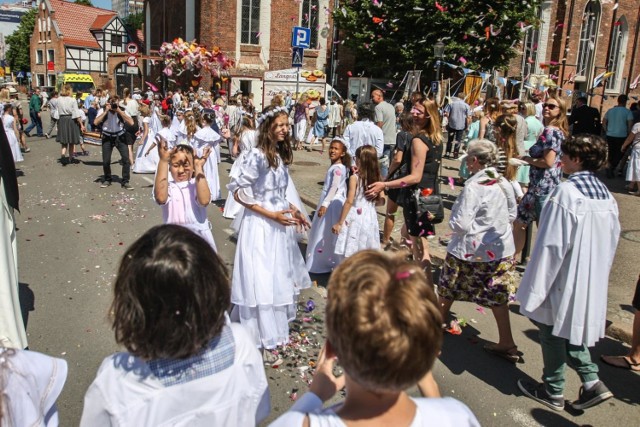 Boże Ciało 2018 w Trójmieście. Procesja pod przewodnictwem abpa Głódzia na ulicach Gdańska